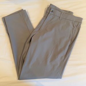 Lululemon Commission Pant Slim - size 38